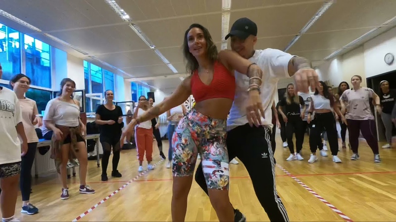 Salsa Cubana Couple