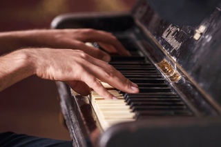 Relaxing Piano Music For Study and Focus