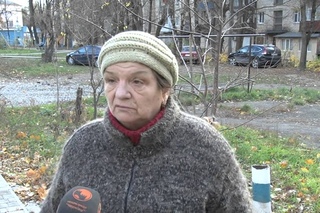 Спецавтомобіль Альтфатеру зруйнував нещодавно укладений тротуар