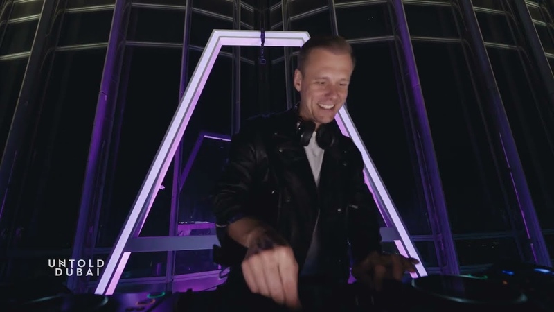 Armin van Buuren feat. Vanessa Campagna Vulnerable Live on Burj
