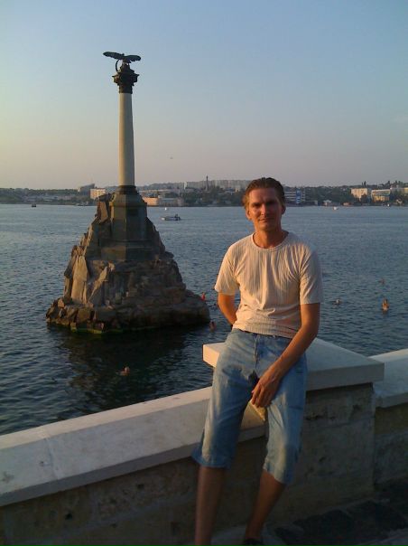 №4, Леонид Кондратюк №4, Леонид Кондратюк