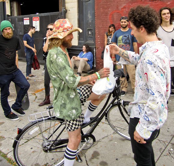 Даша Лужкова | Los Angeles