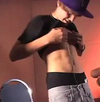 №19, Justin Bieber, 1.3.1994 №19, Justin Bieber, 1.3.1994