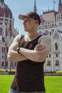 Сергей Комаров