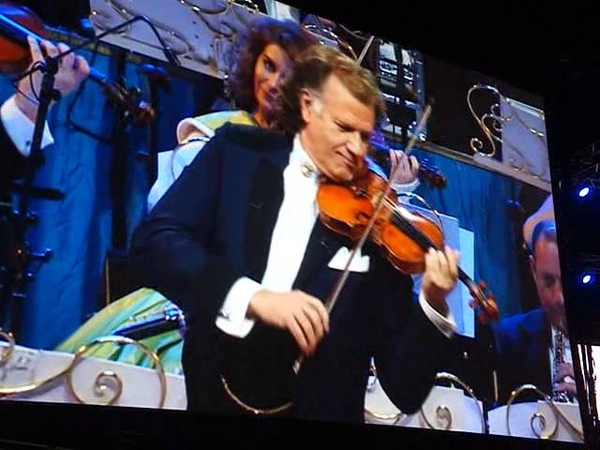 ANDRE RIEU IN ORLANDO TALES OF VIENNA