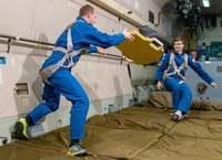 ил 76 центр подготовки космонавтов. ил 76 мдк невесомость. полет в невесомости на ил-76. полёт в невесомости на самолёте. тренировки космонавтов в ил-76.