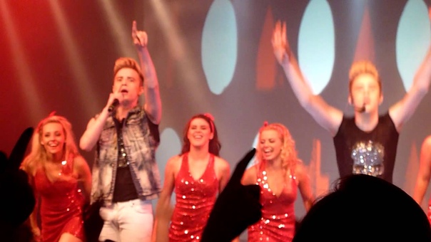 Jedward EDWARD STUCK IN SCREEN, JOHNS DREAMS LIPSTICK Chatham 27, 9,