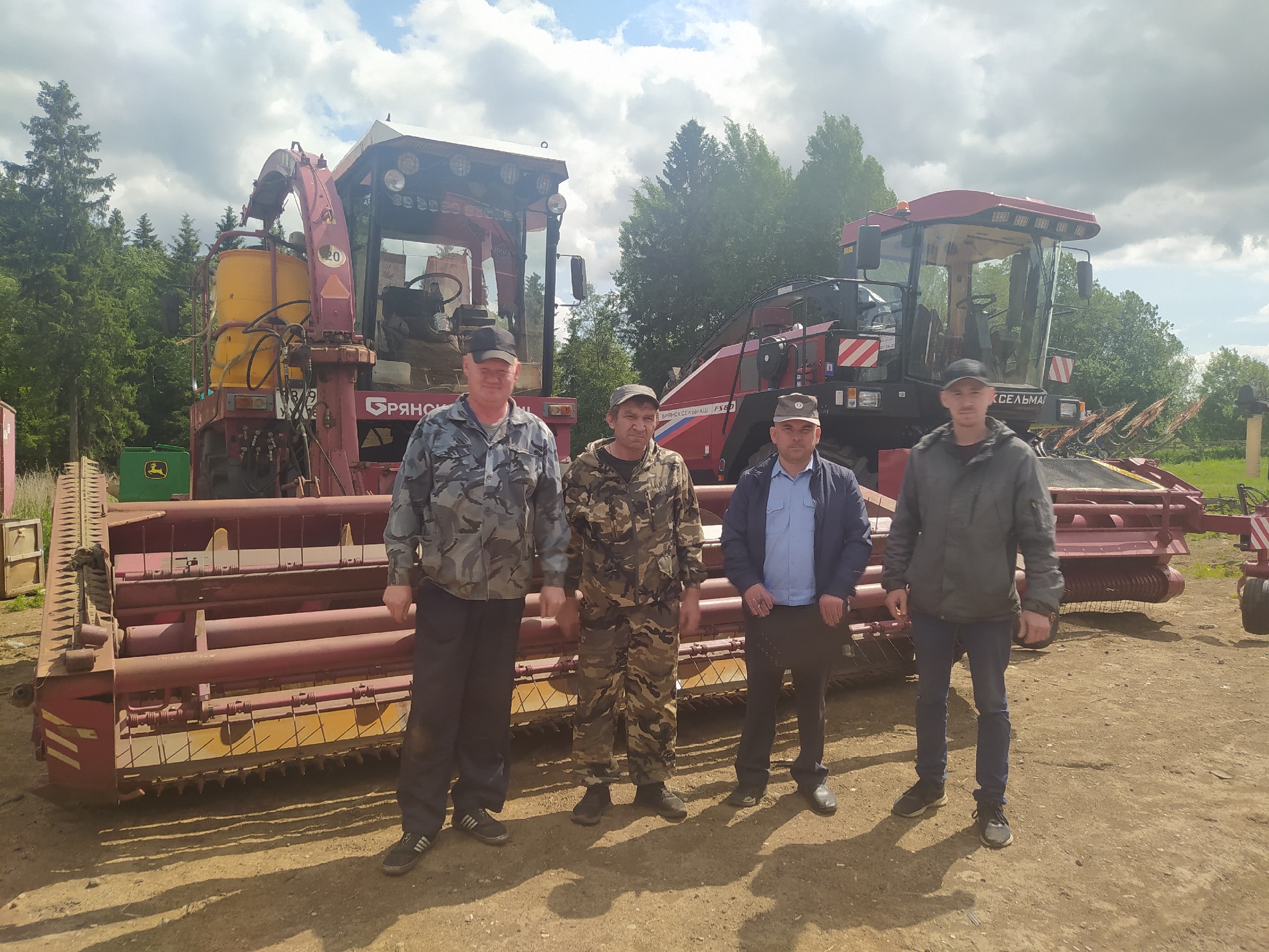 ⚡8 июня в сельхозпредприятиях Можгинского района начались технические осмотры кормоуборочных комбайнов и самоходных косилок