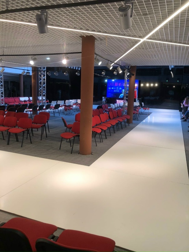 Лариса Петрова | Омск