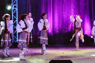 Фестиваль-конкурс “Юні таланти України“ (Росава)