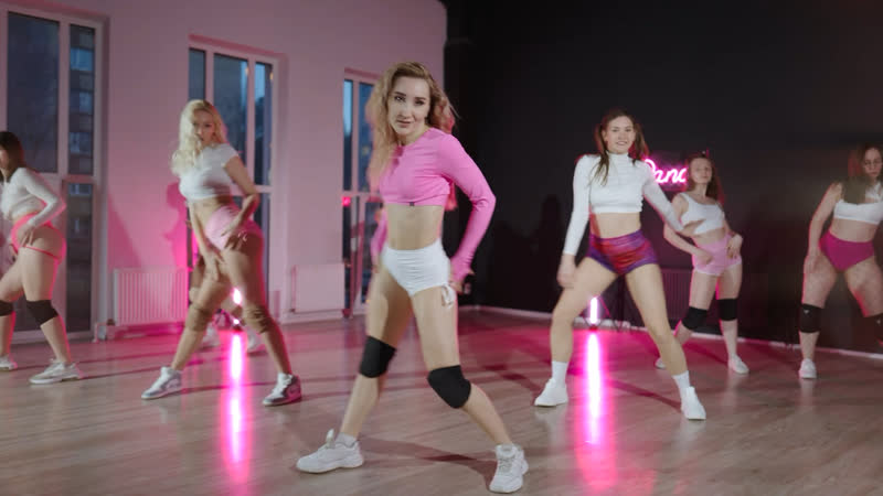 Видео от Танцы с нуля, High heels, Twerk