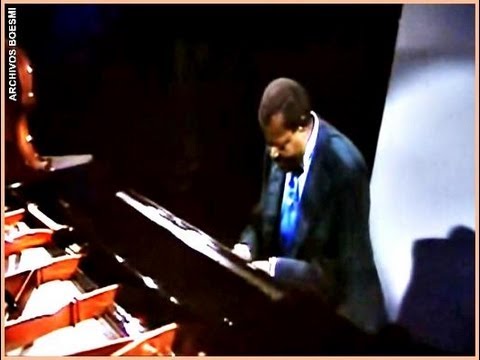 WAVE ( TOM JOBIM) OSCAR PETERSON LIVE BBC