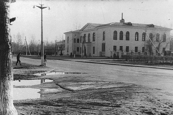 площадь сталина рубцовск. старый город рубцовск алтайского края. площадь сталина рубцовск. старый рубцовск. старый город рубцовск.