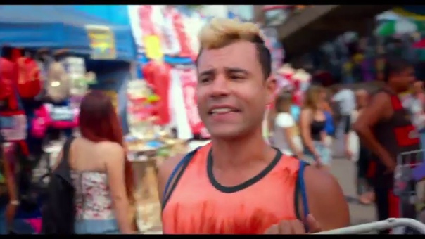 Um Suburbano Sortudo Trailer