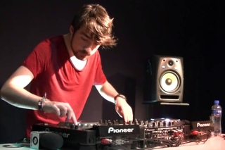 Oliver Heldens live @ Spinnin Records HQ